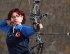 从业余爱好者到欧洲射箭冠军Helin Satıcı夺得金牌